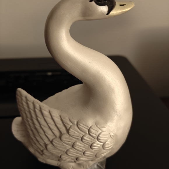 Other - Neutral White Swan Figurine Home Accent